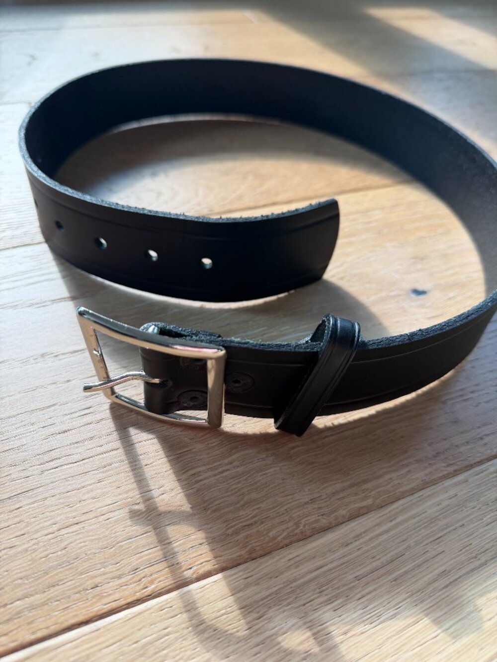 Men's Leather Black Belt - size 24-26 waist  XS